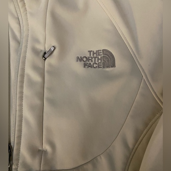 The North Face Fleece Lined Zip Up - Picture 10 of 12